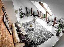 瑞典木质和光感打造美妙的室内设计