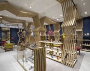 Manolo Blahnik商店在银座6 | 日本